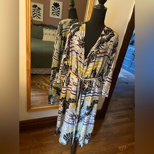 Tropical floral graphic HM kimono…size M